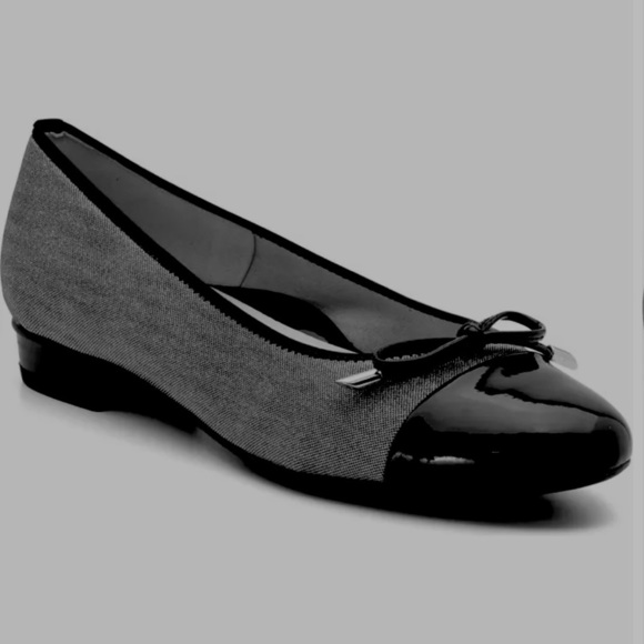 STUART WEITZMEN Black and Dark Gray, Tulip Bow Ballet Slip On Flats - Picture 1 of 6